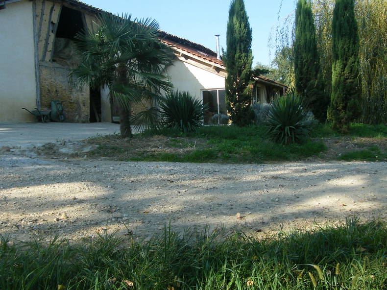 Entire Home Manciet 64663-2