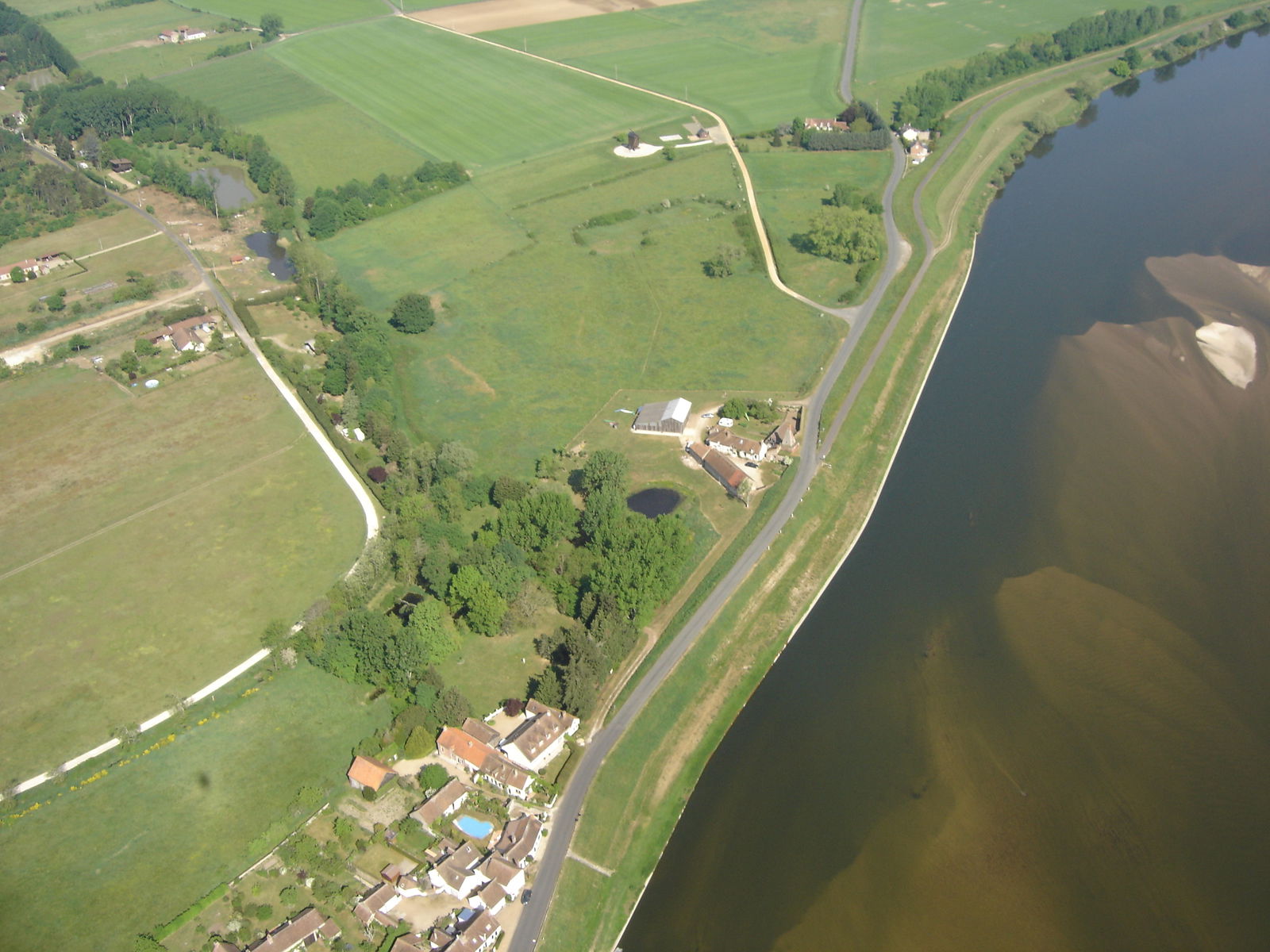 Independent Studio Guilly 74513