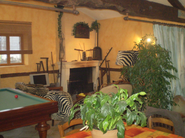 Hela Huset La Jemaye 69180-3