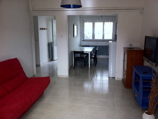 Entire Home Metz 21567-2