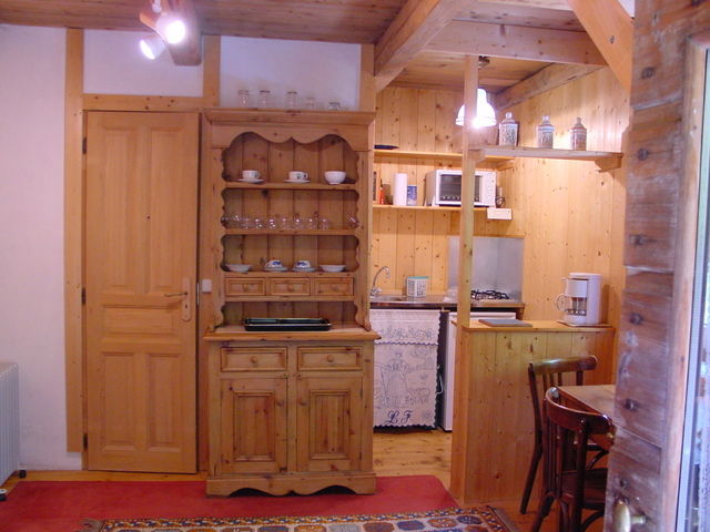 Independent Studio Faucigny 28187