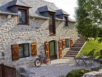 Roomlala | Cottage In Affitto - Nord Aveyron - 4 Stelle