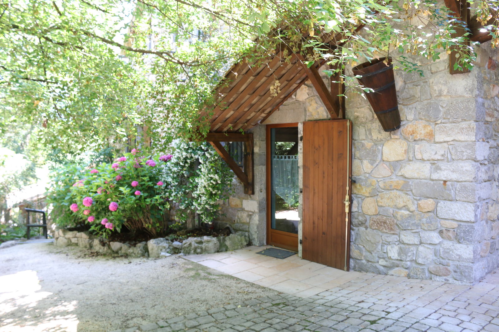 Tutta La Casa Berrias-et-Casteljau 190579