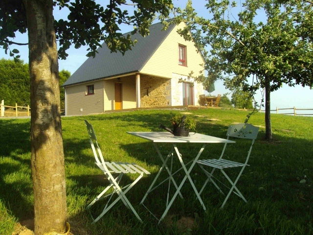 Unabhängiges Studio Isigny-le-Buat 37745