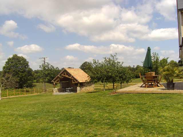 Unabhängiges Studio Isigny-le-Buat 37745