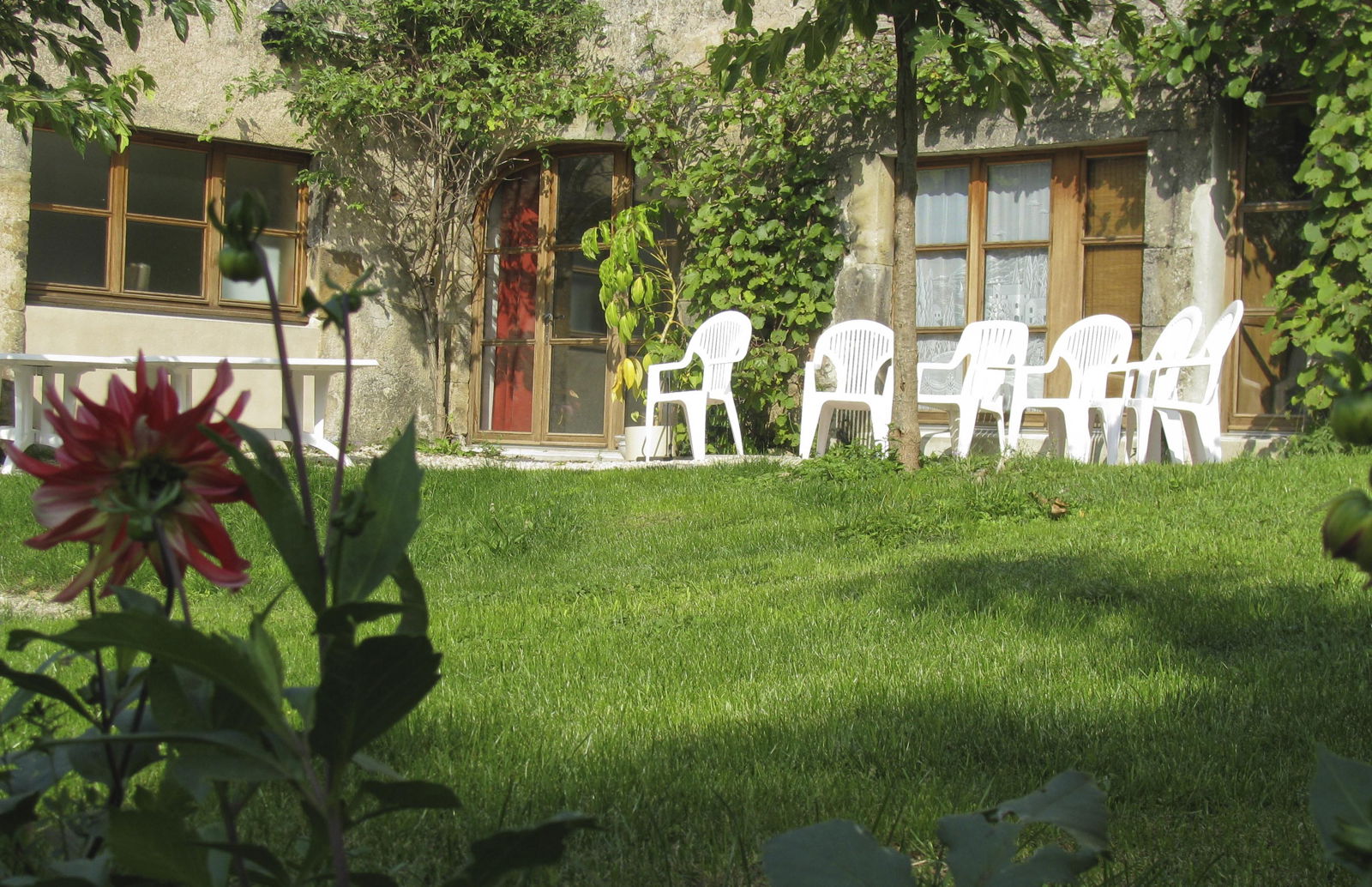 Independent Studio Boffres 171423
