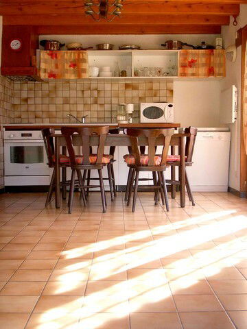 Entire Home Vagney 48470