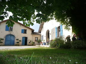 Landhaus Mit Swimmingpool Und Jacuzzi