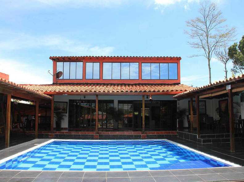 Logement Entier Girón 153901-1