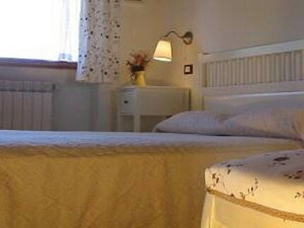 Entire Home Chiusi 48050-3