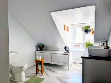 Chambre chez l'habitant à louer à Lévis - photo 9 : salle de bain-9