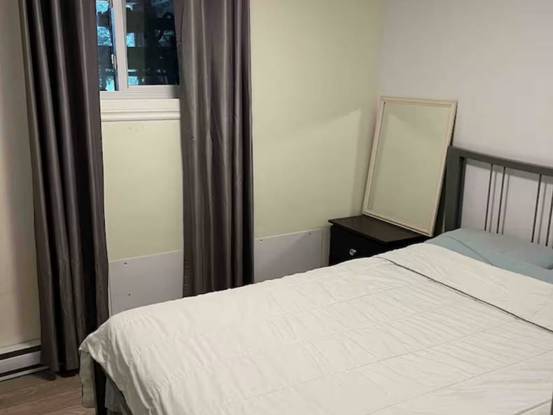 Hela Huset Montréal 464643-4