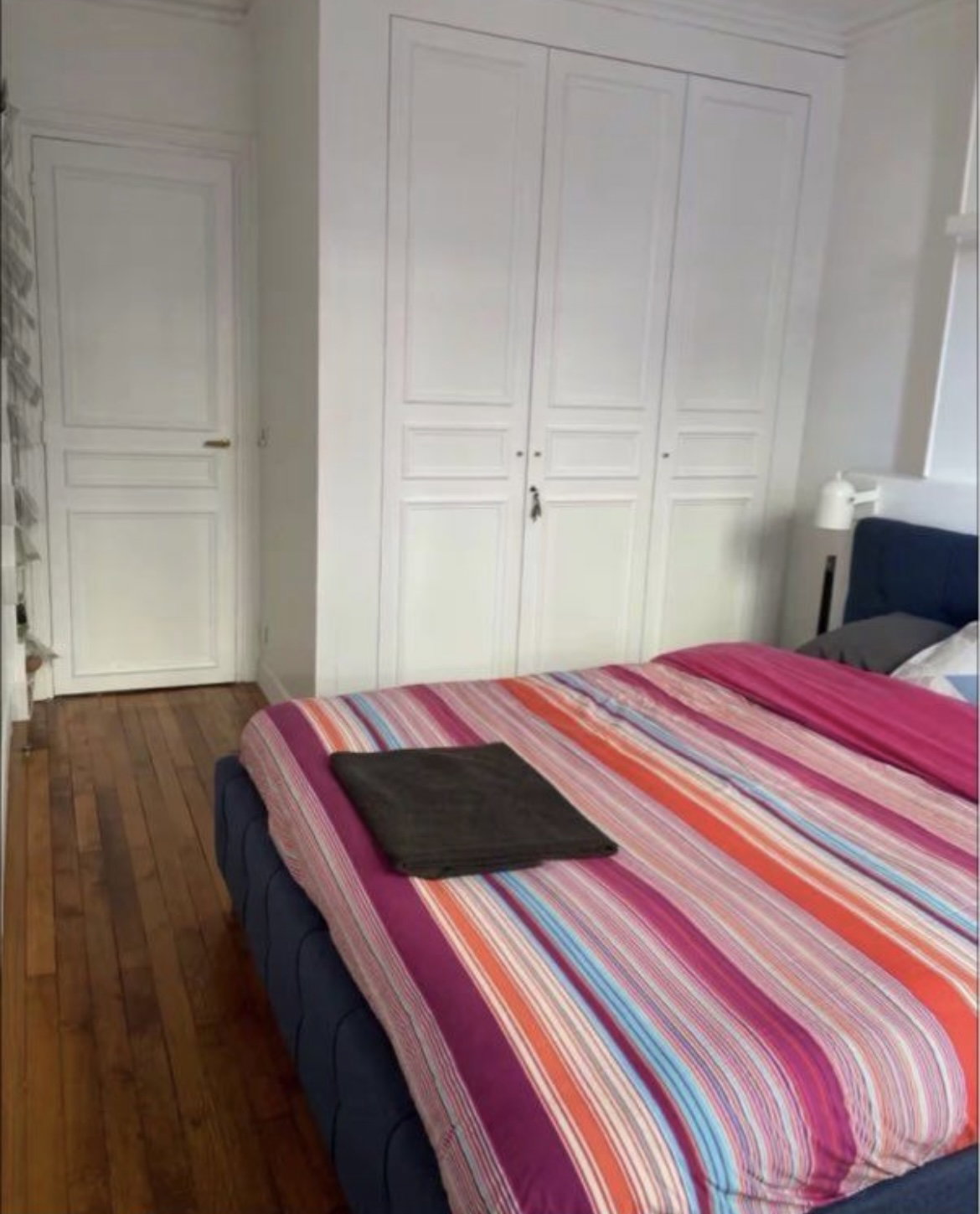 Homestay Paris 664444