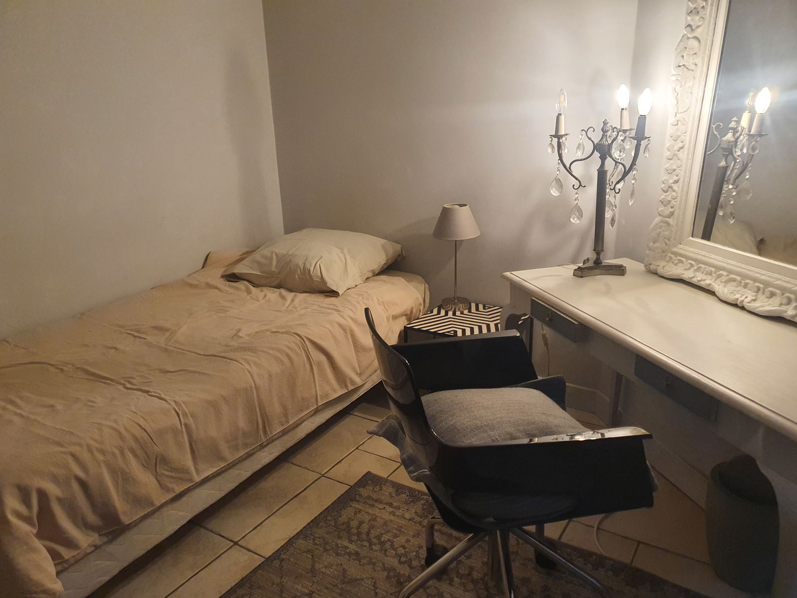 Homestay Paris 83911