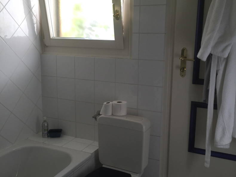 Hospedagem Em Casa De Família Givrins 142211-3