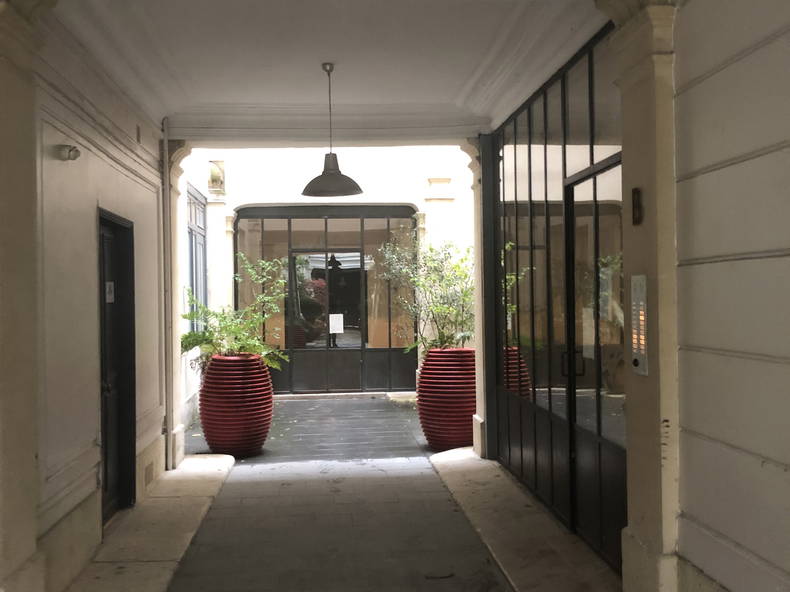 Entire Home Paris 234941-2