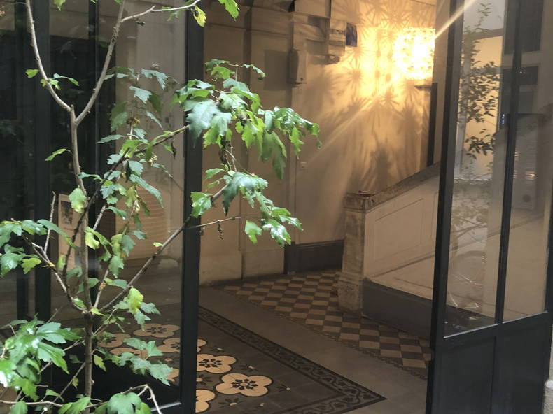 Entire Home Paris 234941-3