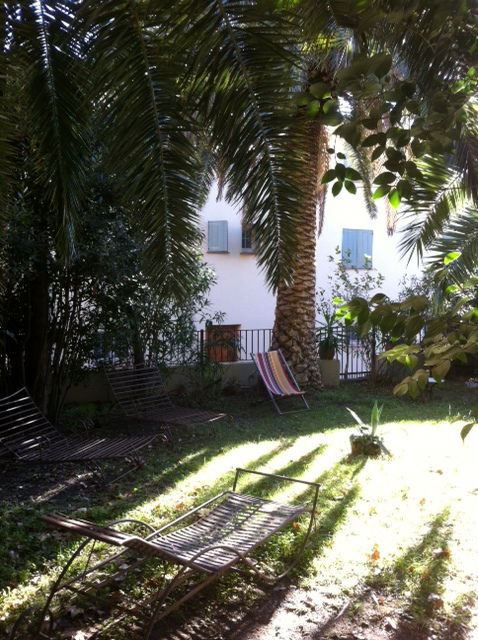 Estudio Independiente Corneilla-Del-Vercol 69049