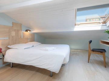 Roomlala | Dachzimmer Am Hafen Von Nizza