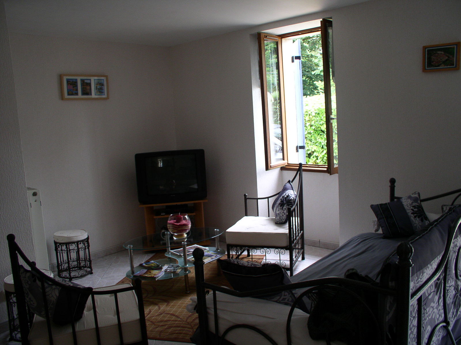 Unabhängiges Studio Biras 67981