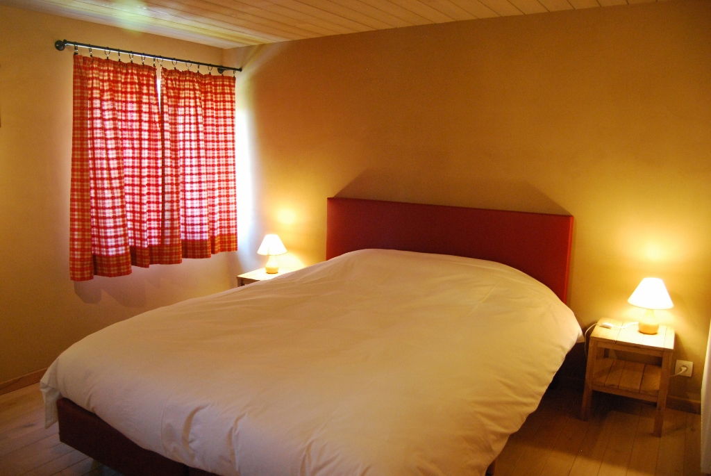Oberoende Studio Daverdisse 25401