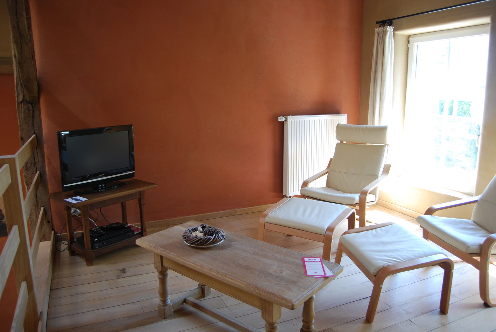Independent Studio Daverdisse 25401