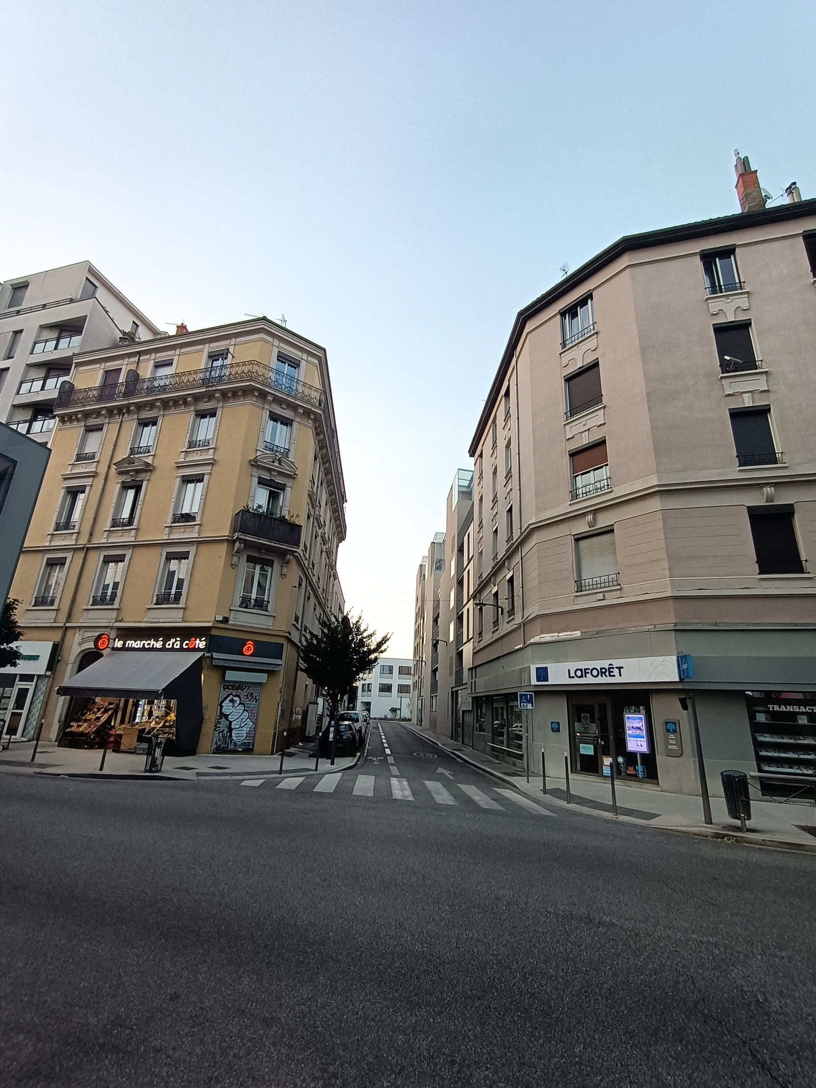 Ganz Haus Villeurbanne 86563