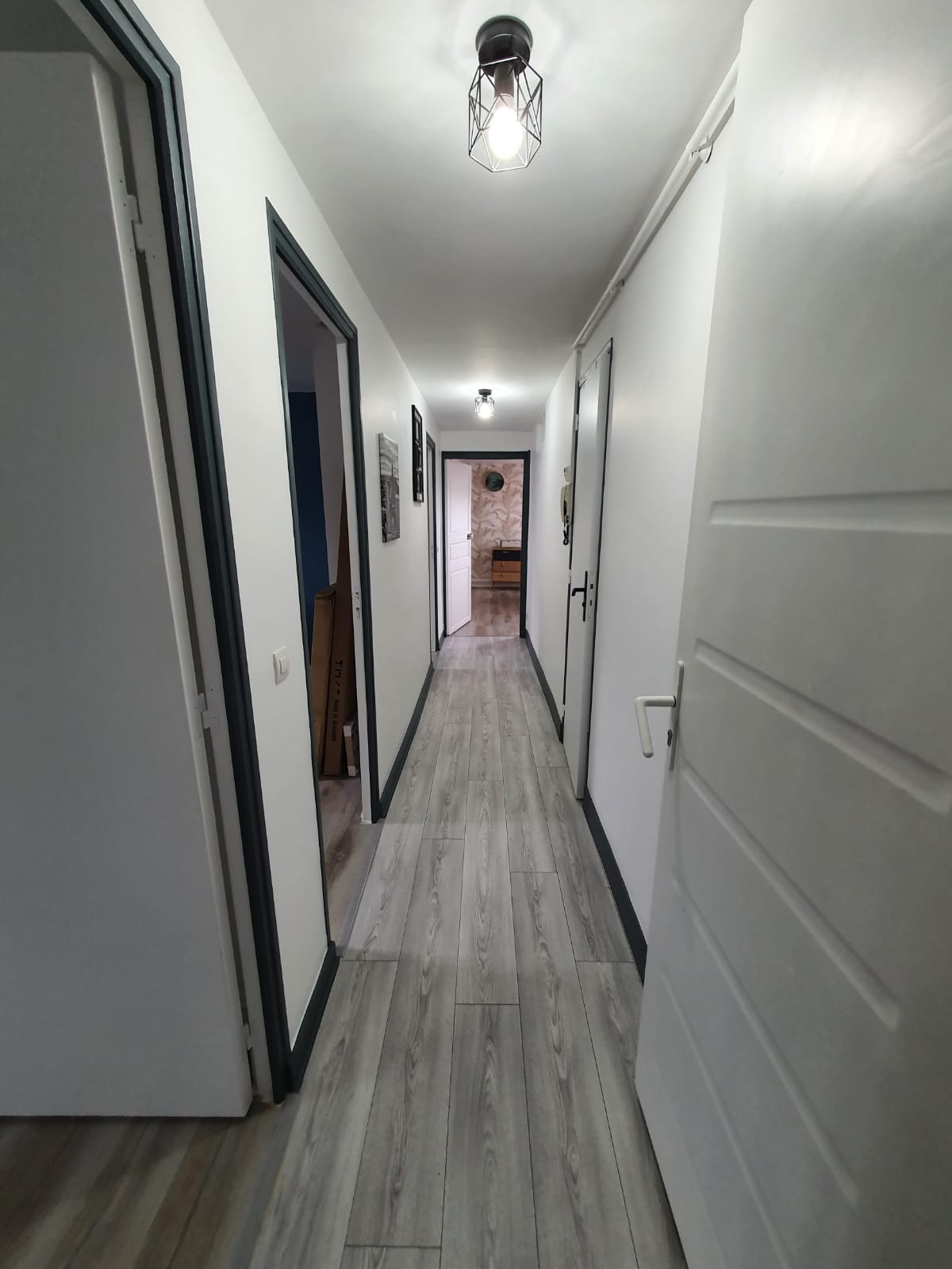 Delat Boende Melun 676702
