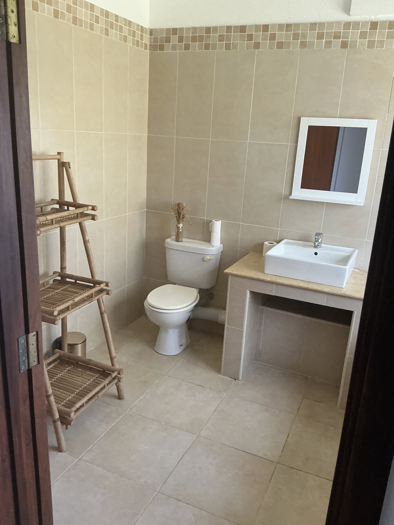 Delat Boende Grand Baie 666454
