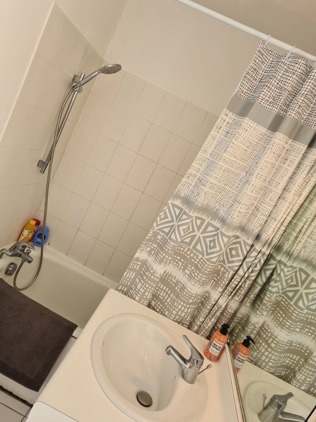 Delat Boende Ville-la-Grand 671188