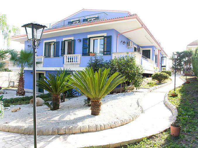 Entire Home Pozzallo 147504-2