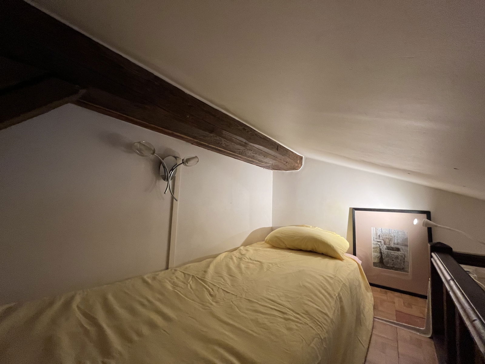 Ganz Haus Paris 648280