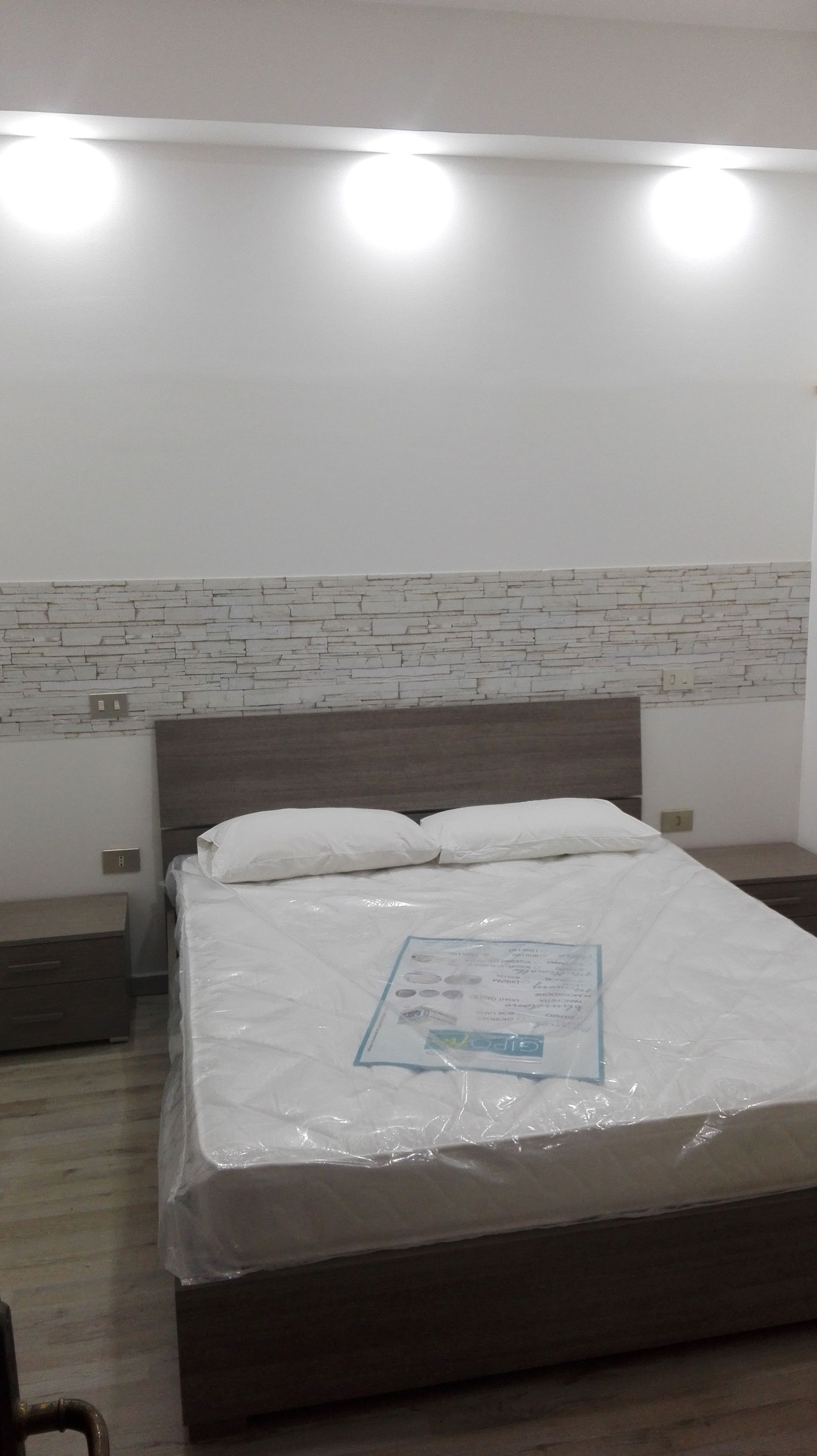 Oberoende Studio Milazzo 190245