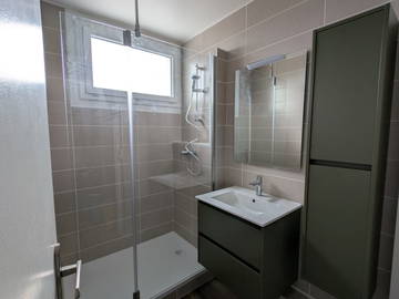 Colocation à louer à Pau - salle de bain-5