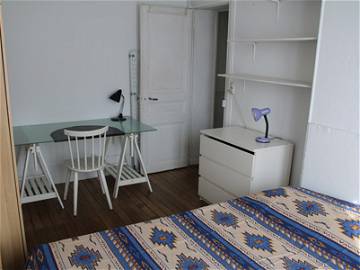 Roomlala | Descuento: 2 Habitaciones Entre Buttes Chaumont + Canal, Ideal Para Co