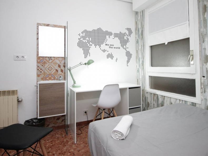 Homestay Barcelona 200303-3