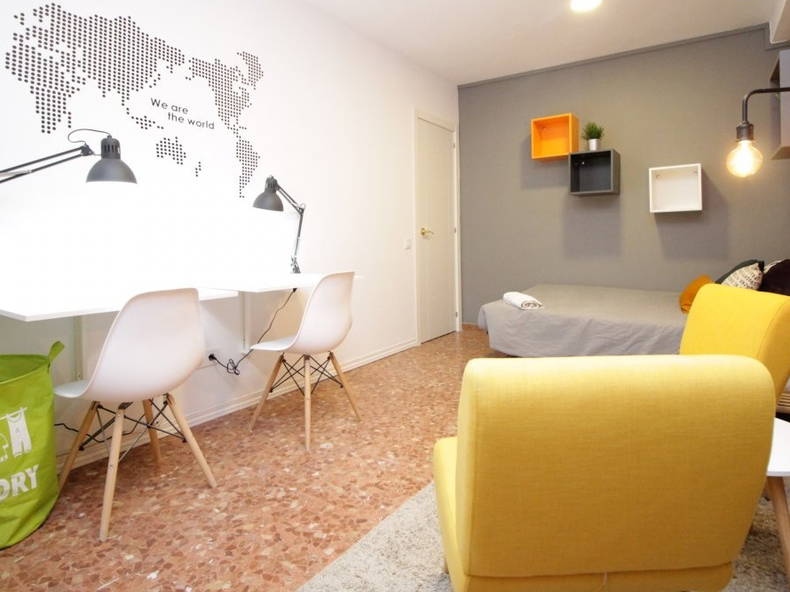 Homestay Barcelona 200309-2