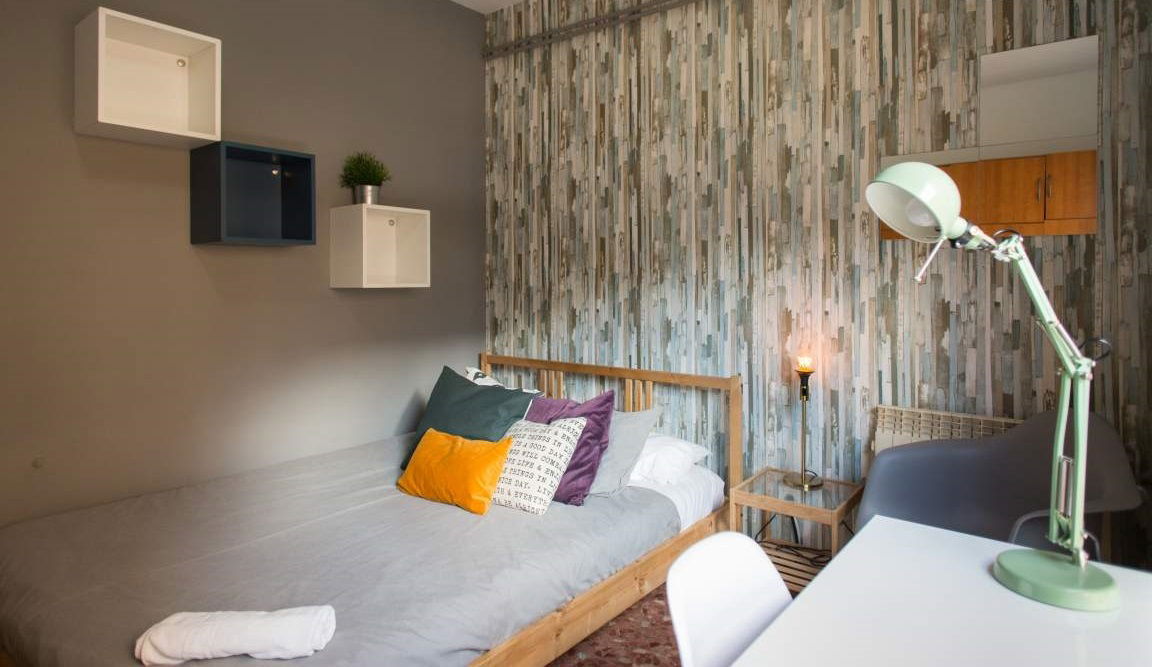 Homestay Barcelona 200127
