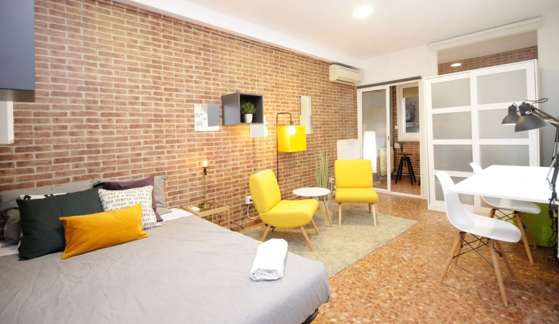 Homestay Barcelona 200309