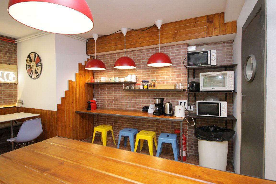 Homestay Barcelona 200309