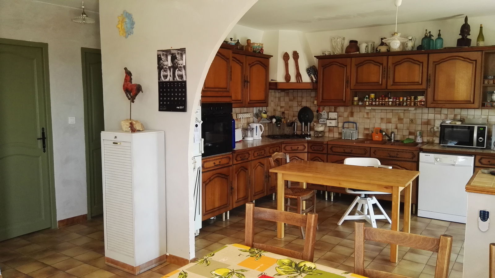 Entire Home Aramon 167998