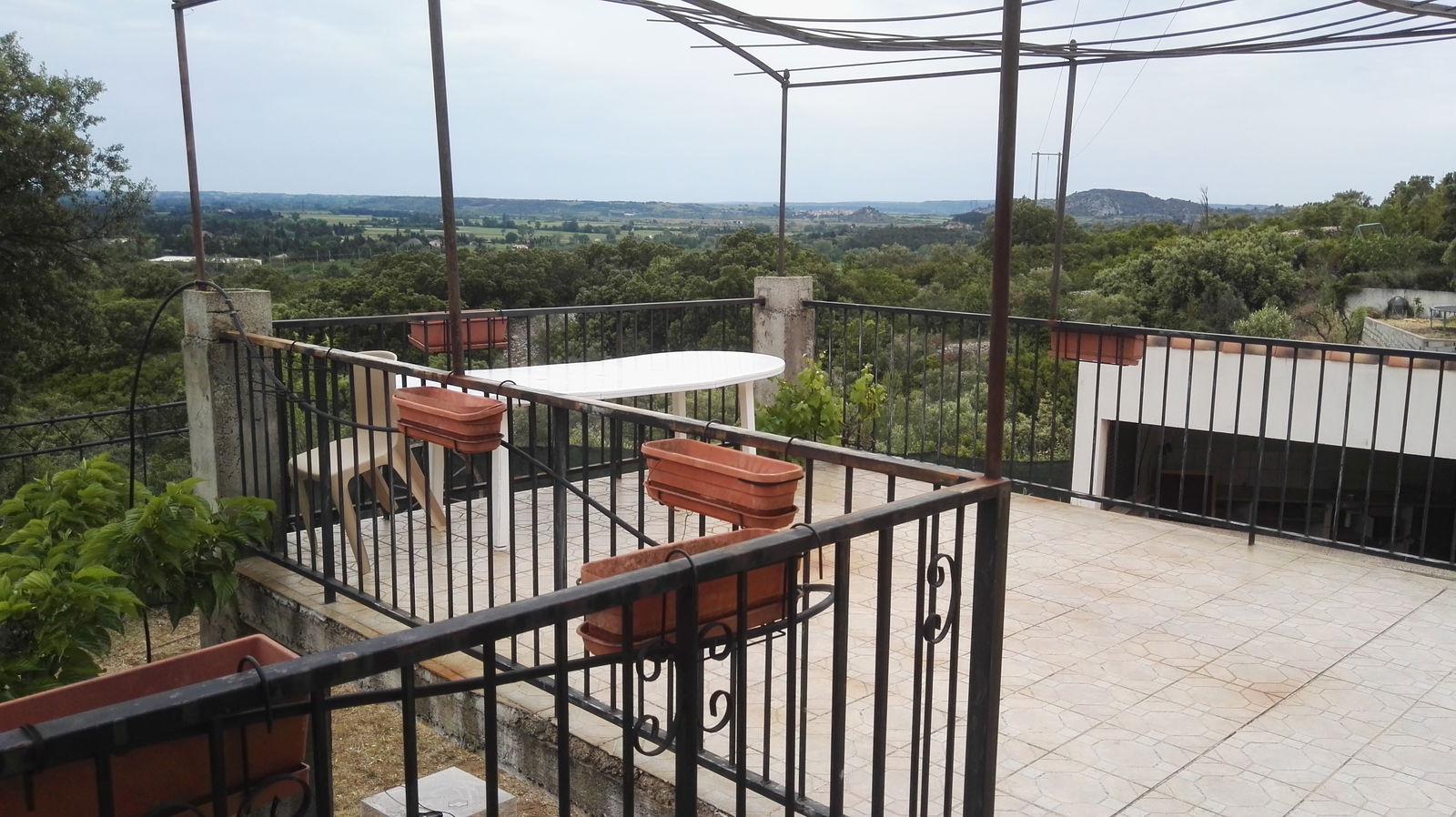 Independent Studio Aramon 168002