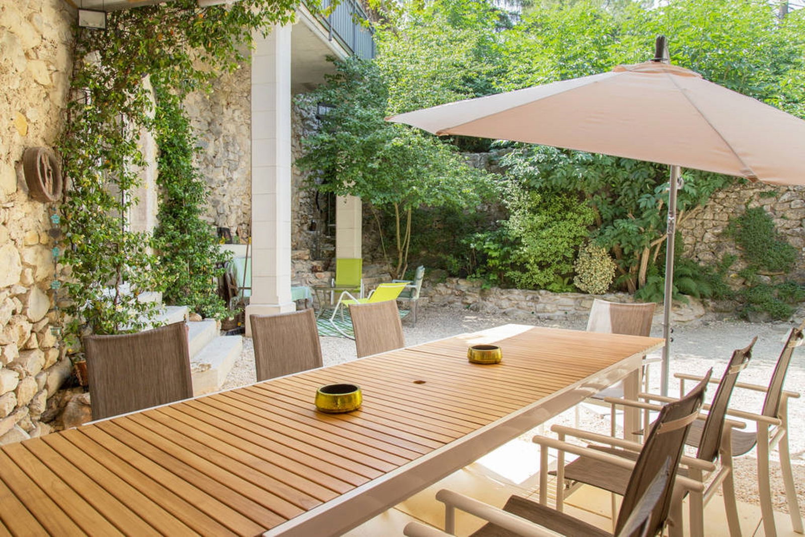 Unabhängiges Studio Gras 74523