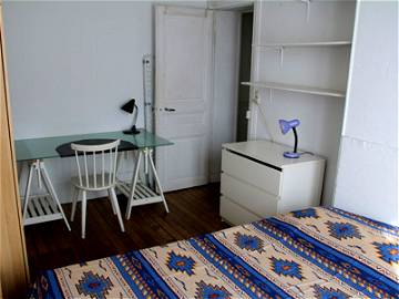 Roomlala | Discount: 2 Rooms Between Buttes Chaumont + Canal, Ideal For Co