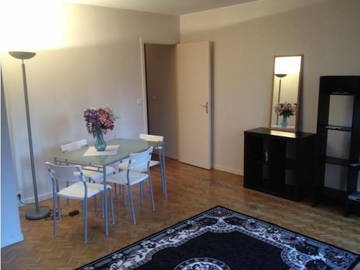 Roomlala | Do wynajęcia duże umeblowane studio o powierzchni 35 m2 