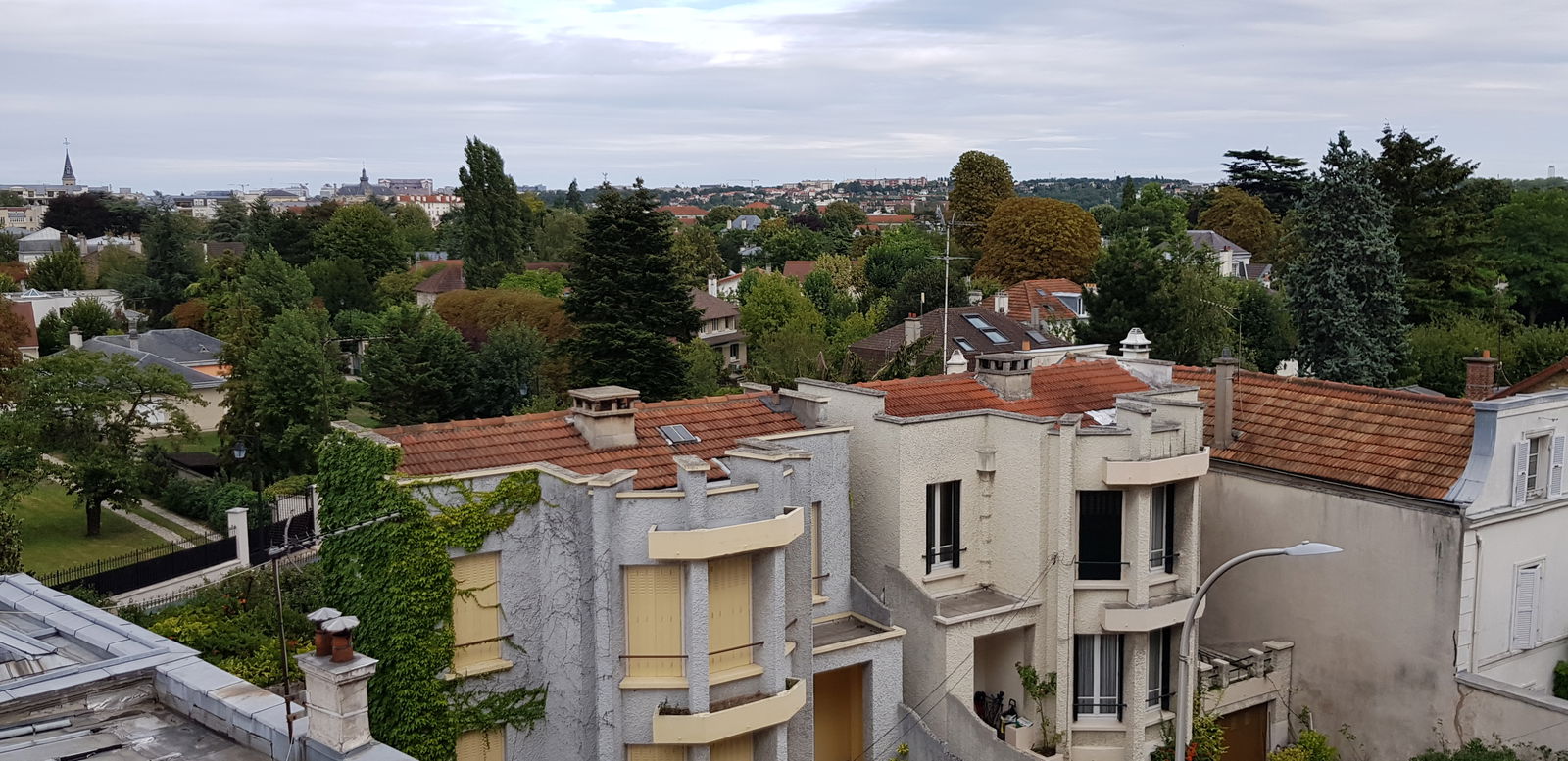 Kolokacja Le Perreux-sur-Marne 210702