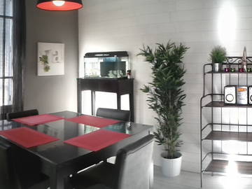 Roomlala | Do wynajęcia mieszkanie z niezależnym wejściem
