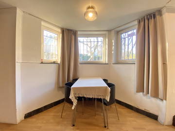 Roomlala | 📢 DO WYNAJĘCIA – Niezależne umeblowane studio w centrum Huy