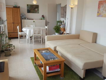 Roomlala | Do wynajęcia umeblowane mieszkanie 3 pokojowe o powierzchni 72m² z 3 balkonami