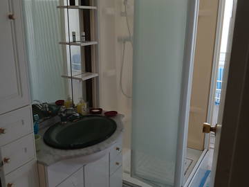 Homestay for rent in Gagny - photo 2 : Bathroom-2